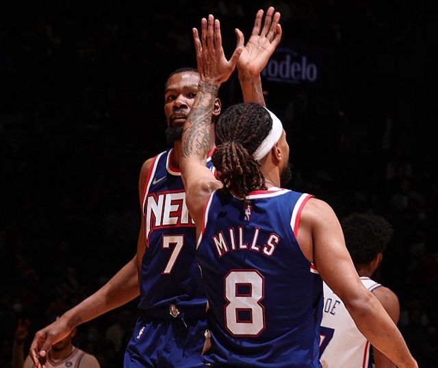 终结11场进球荒，奥蓬达斩获尤文生涯首粒正式比赛进球（时隔11场破门，奥蓬达收获尤文生涯正式比赛处子球）