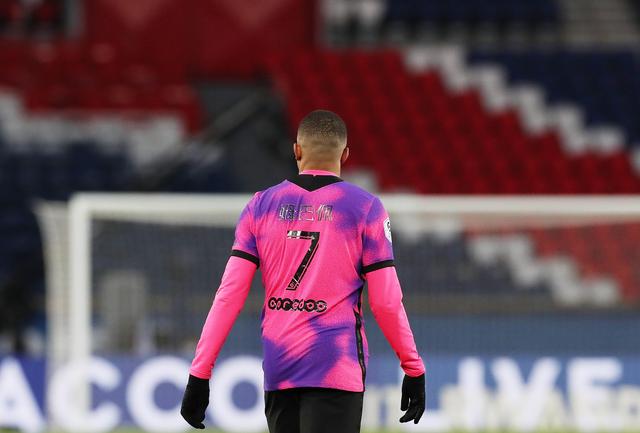 莫雷托：罗马已经问价科林蒂安前锋尤里-阿尔贝托（莫雷托：罗马已向科林蒂安询价前锋尤里-阿尔贝托）