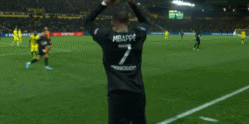 赵鹏：蒋4朱5是国内顶级中卫，但他俩搭配踢亚冠还是太吃力了